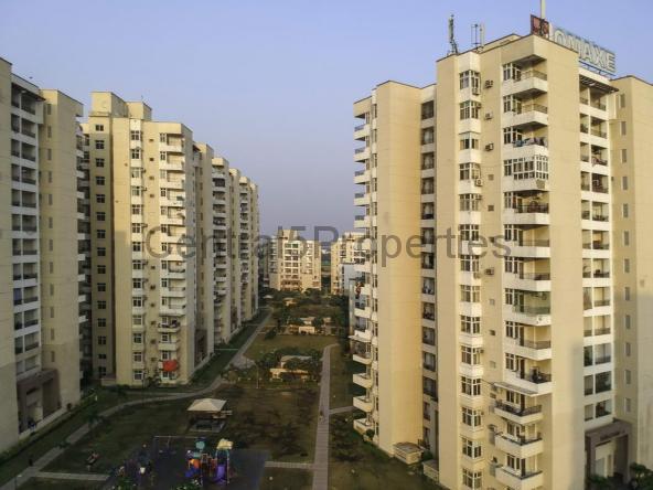 Flats Apartments for sale to buy in Greater Noida Sector Mu Omaxe Palm Greens