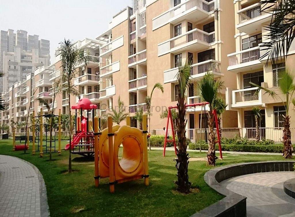 Flats Apartments for sale buy in Omicron Greater Noida Eldeco Mystic Greens